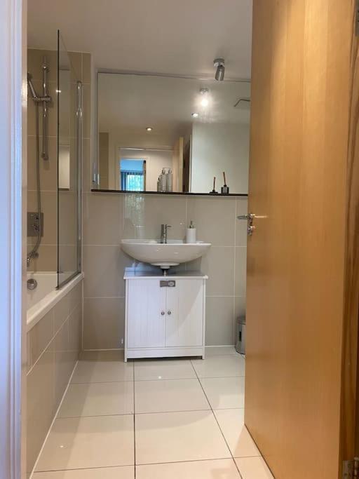 Modern Apartment, Fistral Beach 뉴키 외부 사진